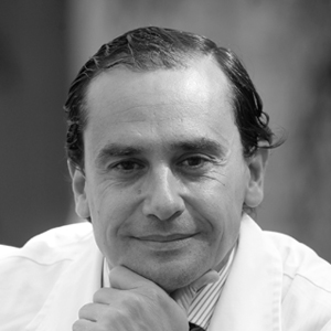 Dr. Salvador Morales - Conde